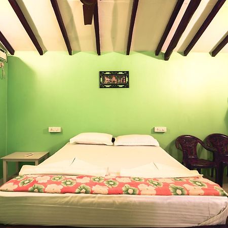 Sunway Cottages Мандрем Экстерьер фото